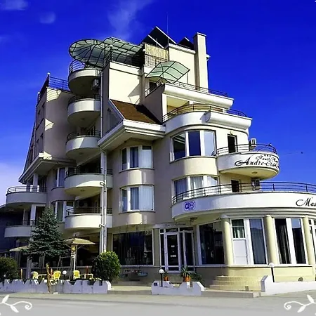 хотел андре Хотел 3*