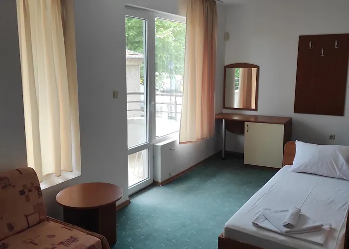 хотел андре 3* 切尔诺莫雷茨